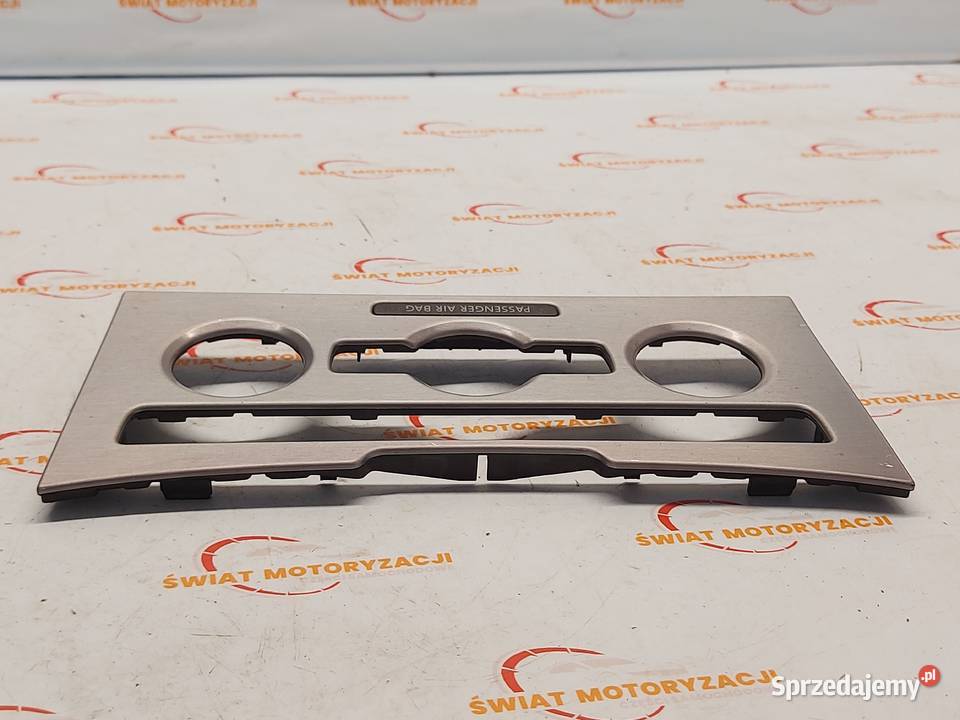 VW PASSAT CC LIFT 15r ramka panelu klimatyzacji Kielce