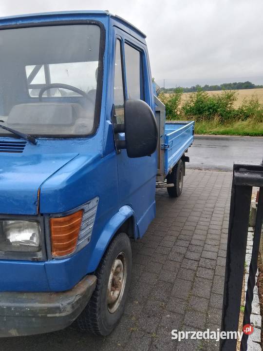 Mercedes kaczka skrzynia 1994 Zarejestrowany w Polsce Rypin sprzedam