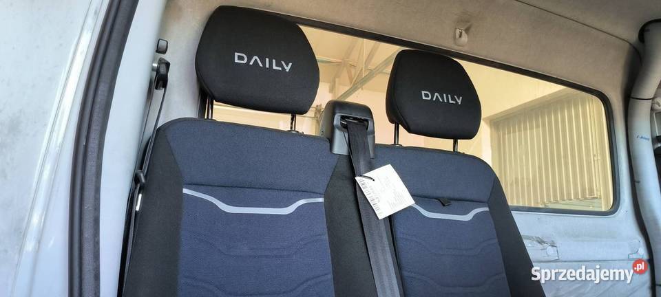 FOTELE KANAPY IVECO DAILY 35S18 osobowe Pozostałe Lipno
