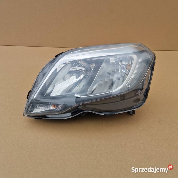 MERCEDES GLK X204 W204 REFLEKTOR LAMPA LEWA Bieleń