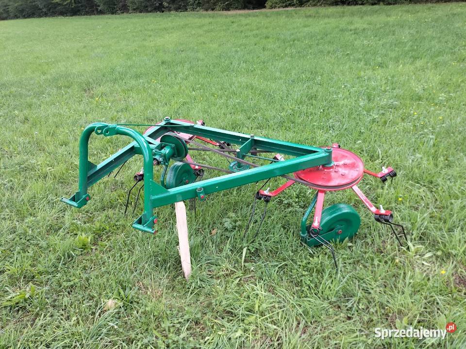 Przetrząsacz karuzelowy pająk z260 Zgrabiarki i przetrząsacze