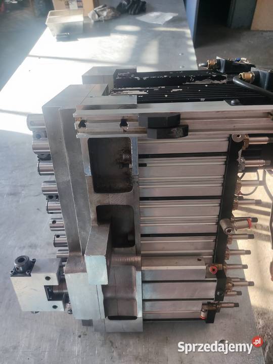 Głowica wiertarska CNC wielowrzecionowa BIESSE Produkcja Bytów