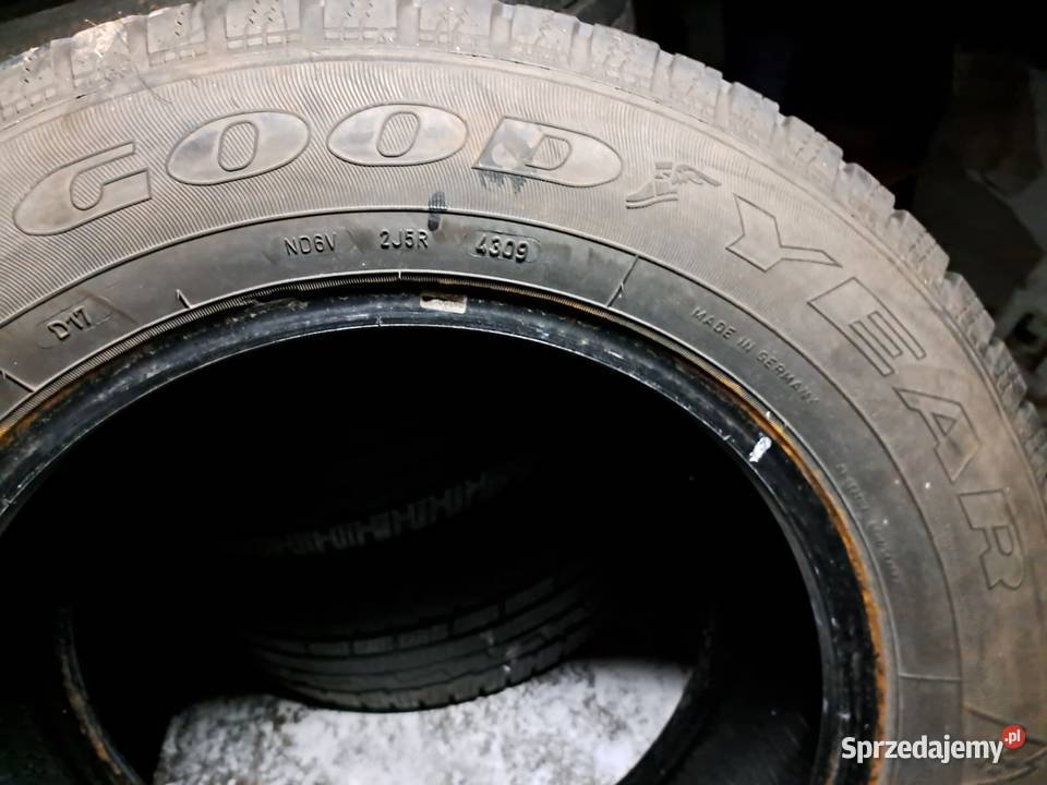 Komplet opon zimowych 65 Motoryzacja