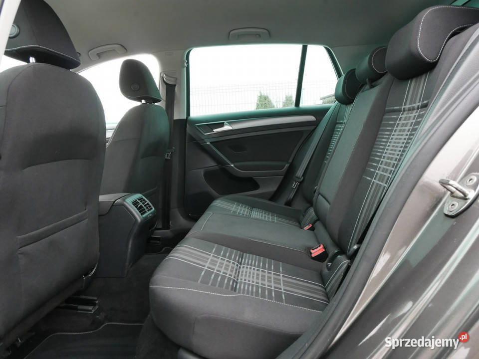 Volkswagen Golf 12 TSI 85 Eu5 Loumge Comfort Rok produkcji 2015 Golf Goczałkowice-Zdrój
