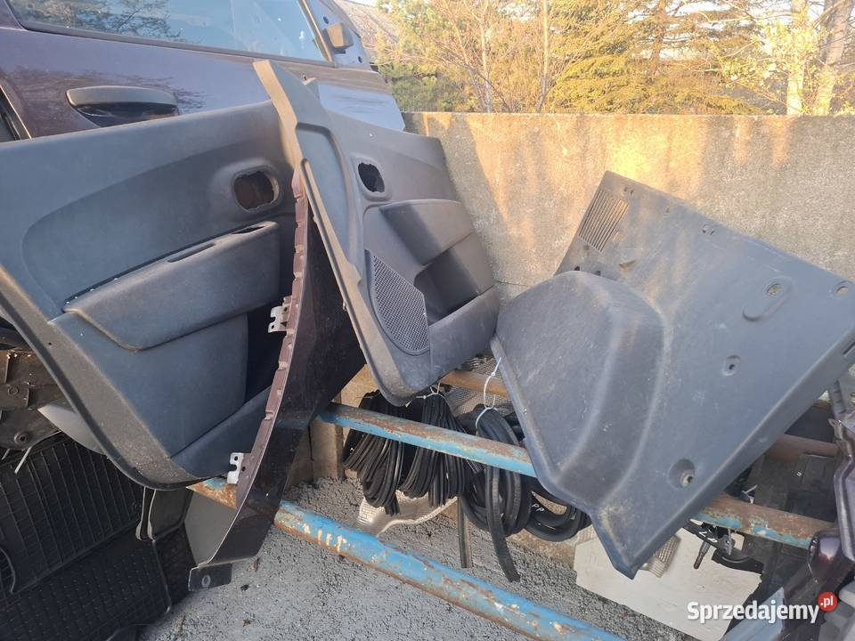 Obicie drzwi przód tył boczek dacia dokker Zduńska Wola