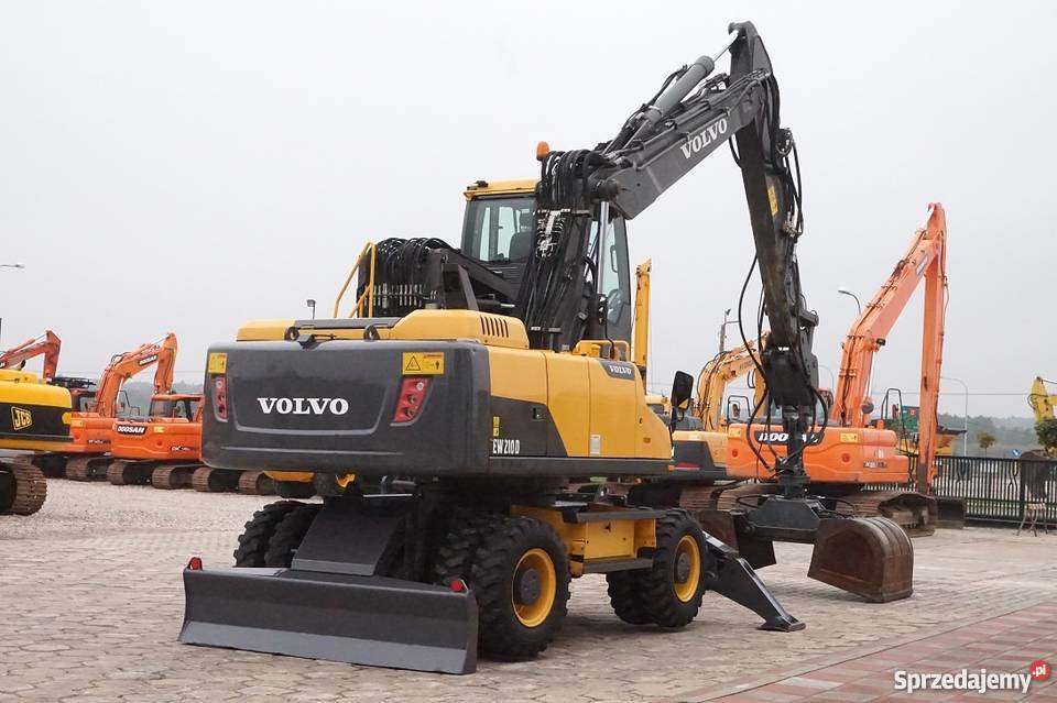 VOLVO EW210D koparka przeładunkowa Tuliszków