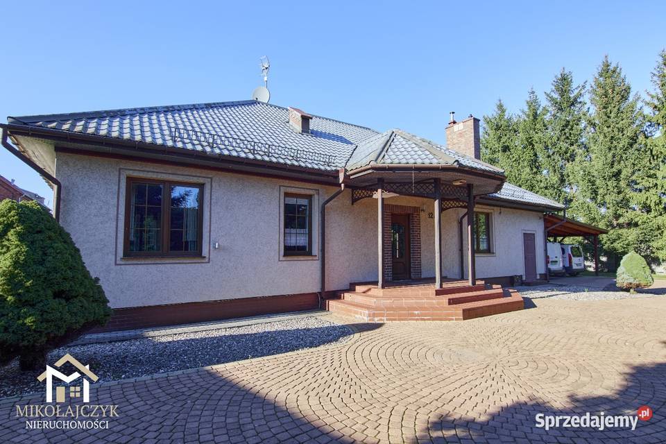 Funkcjonalny dom w Bartoszycach do zamieszkania