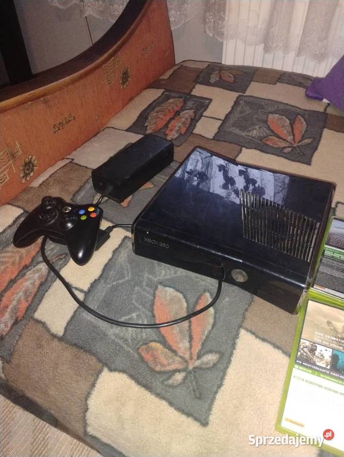 Sprzedam xbox 360 s 4 gry Pozostałe śląskie Gliwice sprzedam
