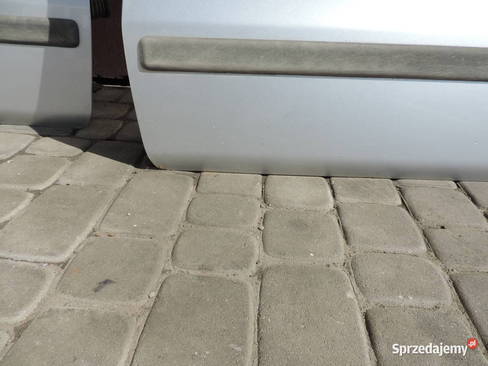 FIAT PANDA 2 DRZWI LEWE PRZEDNIE PRZÓD 647 Rok produkcji 2004