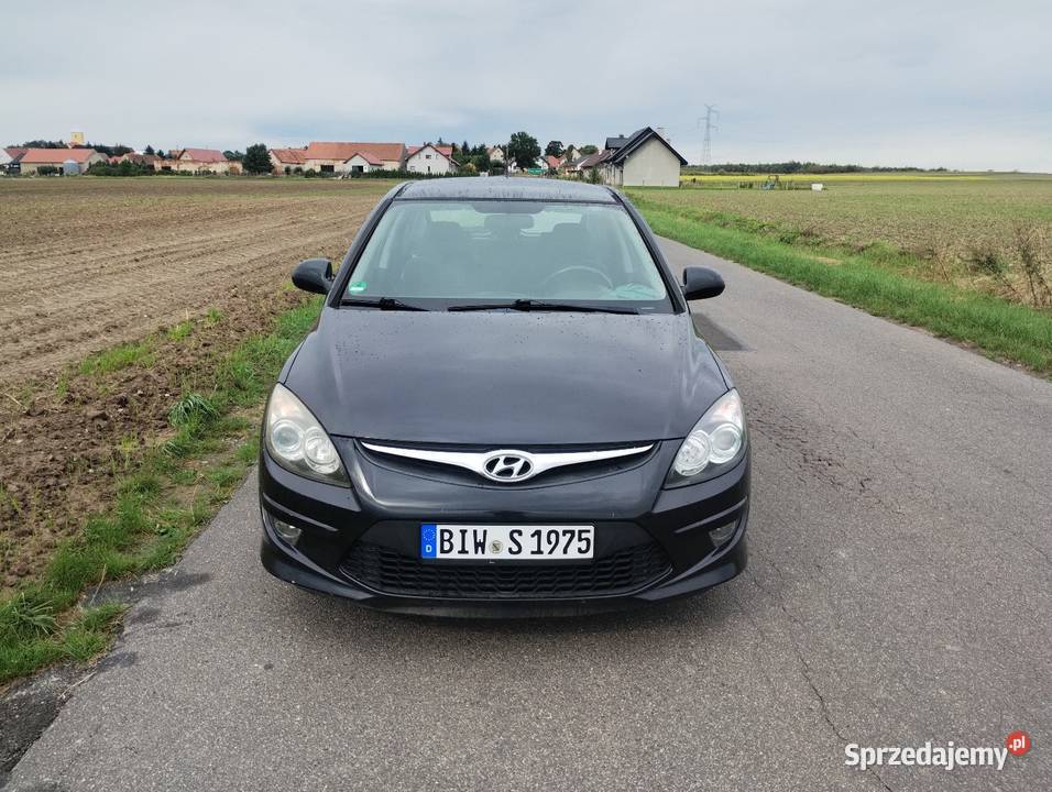 Hyundai i30 14 benzyna 2011 przebieg 168 Świdnica Polska