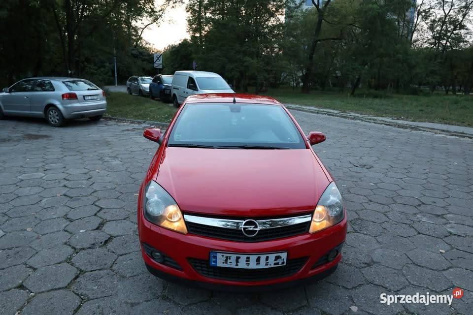 Czerwona Astra TwinTop 18 HAK Przegląd do 122026 Warszawa