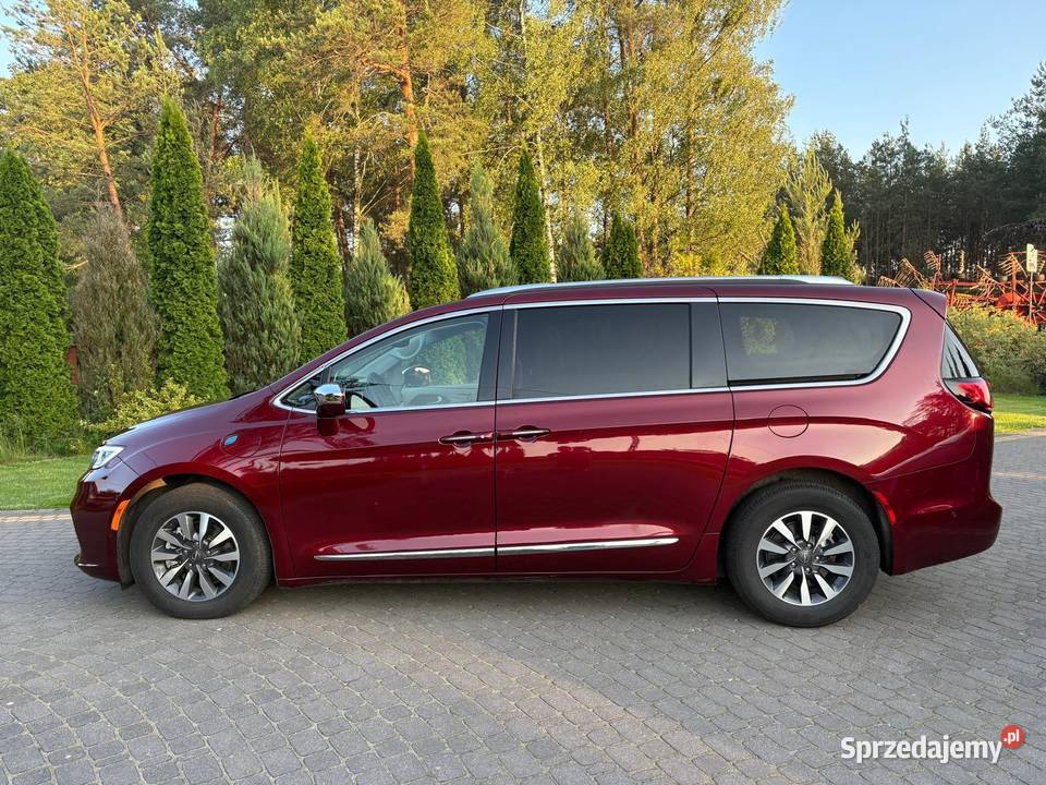 Chrysler Pacifica nieuszkodzony mazowieckie Kadzidło