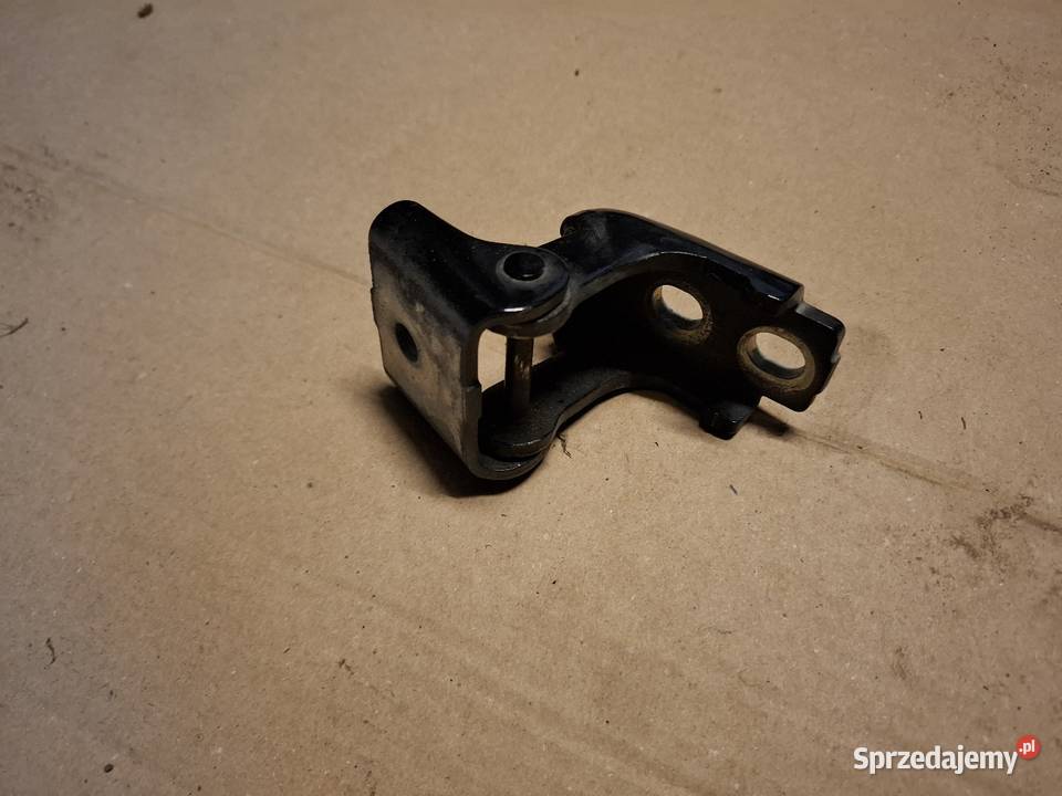 Zawias drzwi prawy przód tył dół dolny Renault Przyborów sprzedam