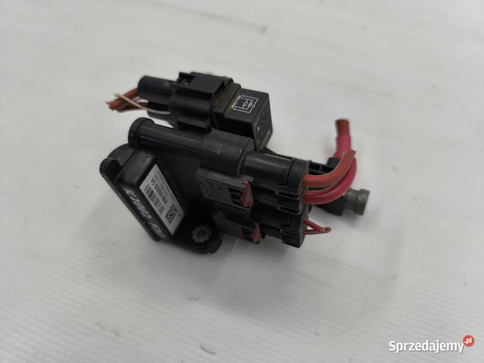 KLEMA PLUSOWA BMW F20 F21 922501604 Materiały instalacyjne