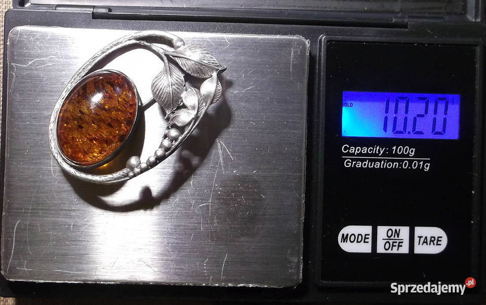 stara srebrna broszka z bursztynem Suwałki