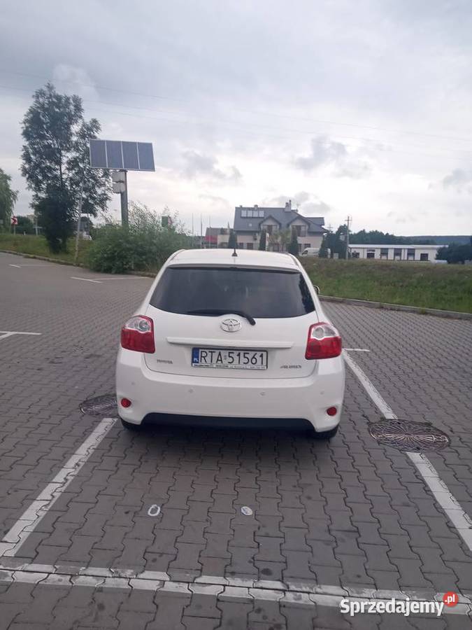 Auris lift 16 Benzyna sprzedam