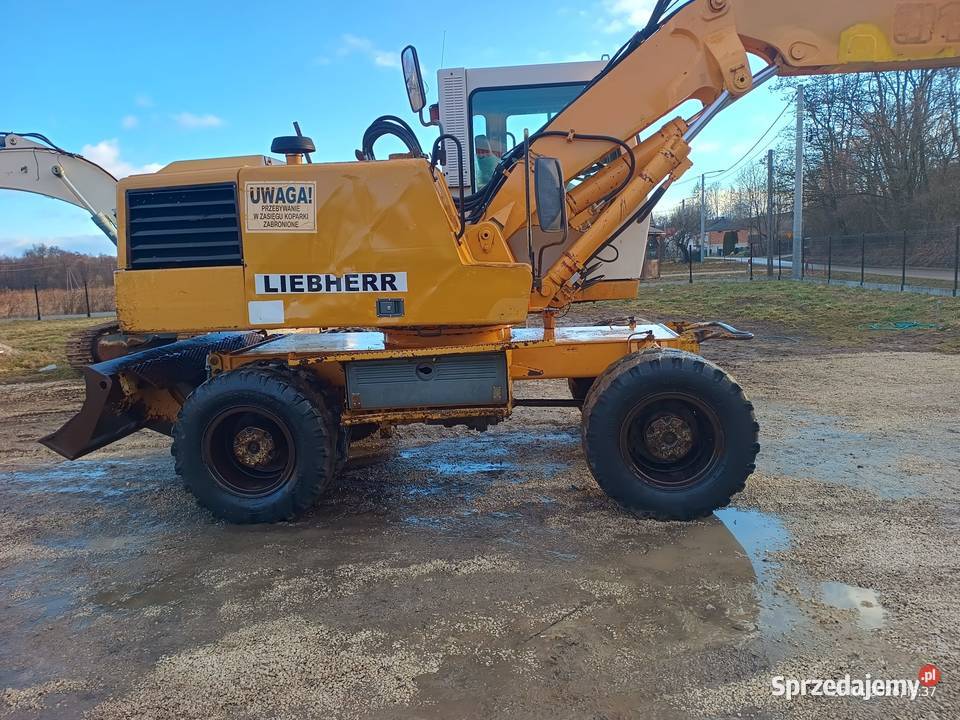 LIEBHERR A 316 KOPARKA KOŁOWA Koła Racławice