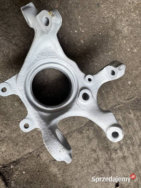 Zwrotnica tylna Mercedes w124 kombi piaskowaniu