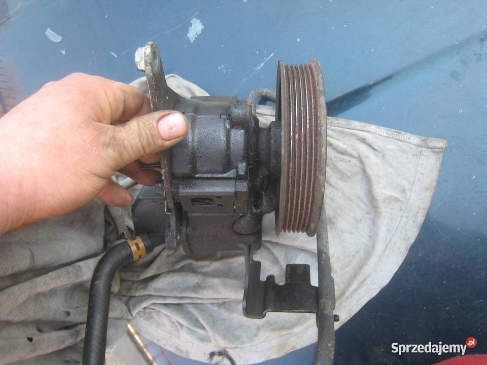 Pompa wspomagania kierownicy Renault Safrane 25