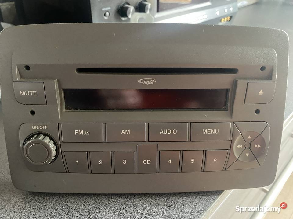 Radio duże Fiat Panda plus ramka Łódź sprzedam