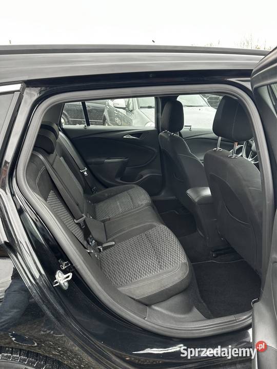 Opel Astra 16 cdti Samochody osobowe