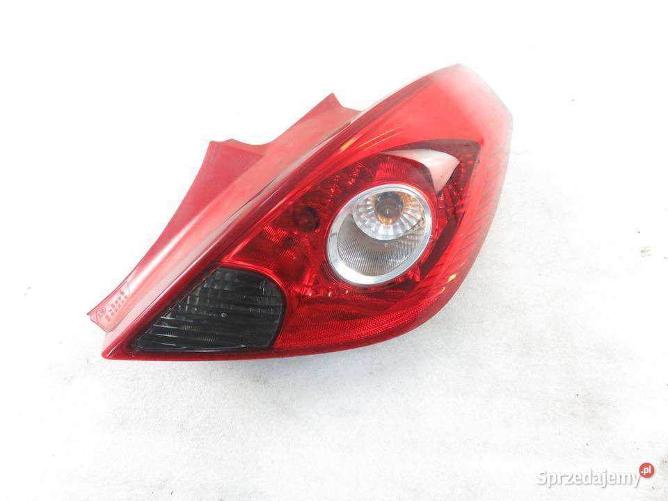 LAMPA PRAWA TYLNA OPEL CORSA D 13186351