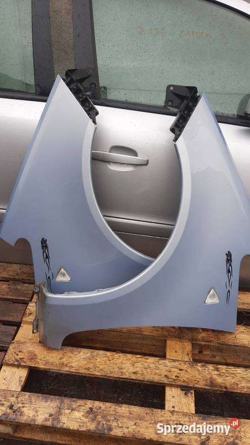 błotnik prawy lewy mitsubishi Colt VI z30 Dębno