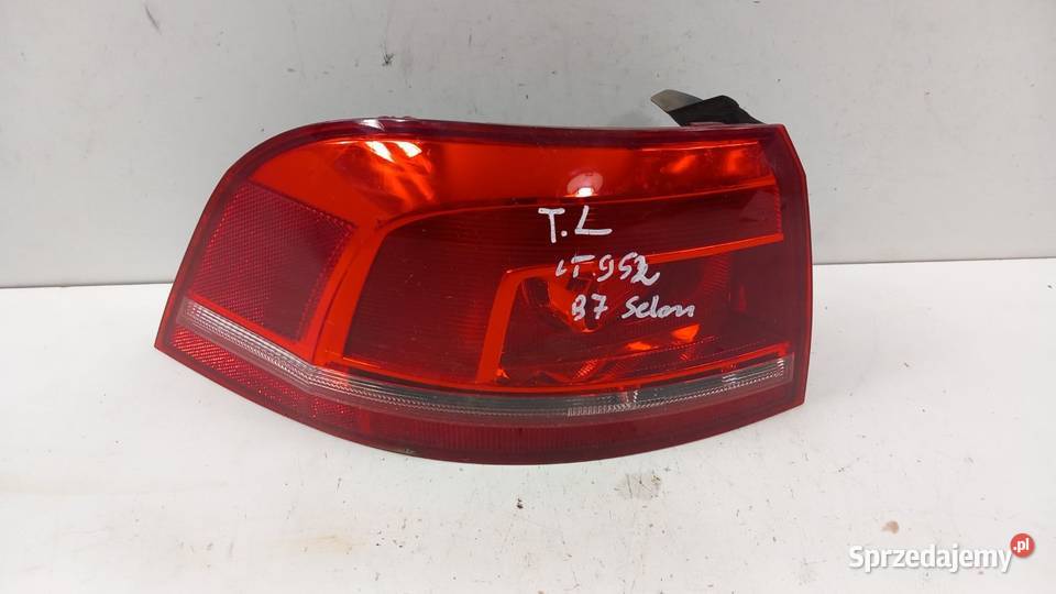 VW PASSAT B7 SEDAN LAMPA TYŁ LEWA Zbierkowo