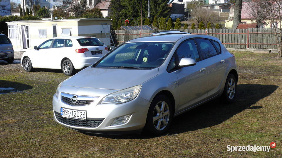 OPEL ASTRA J 16 benzyna 2011r Astra Sokółka