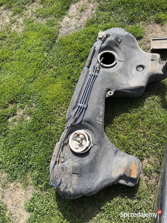 Zbiornikbak paliwa BMW E46 kombi Części samochodowe Stasin