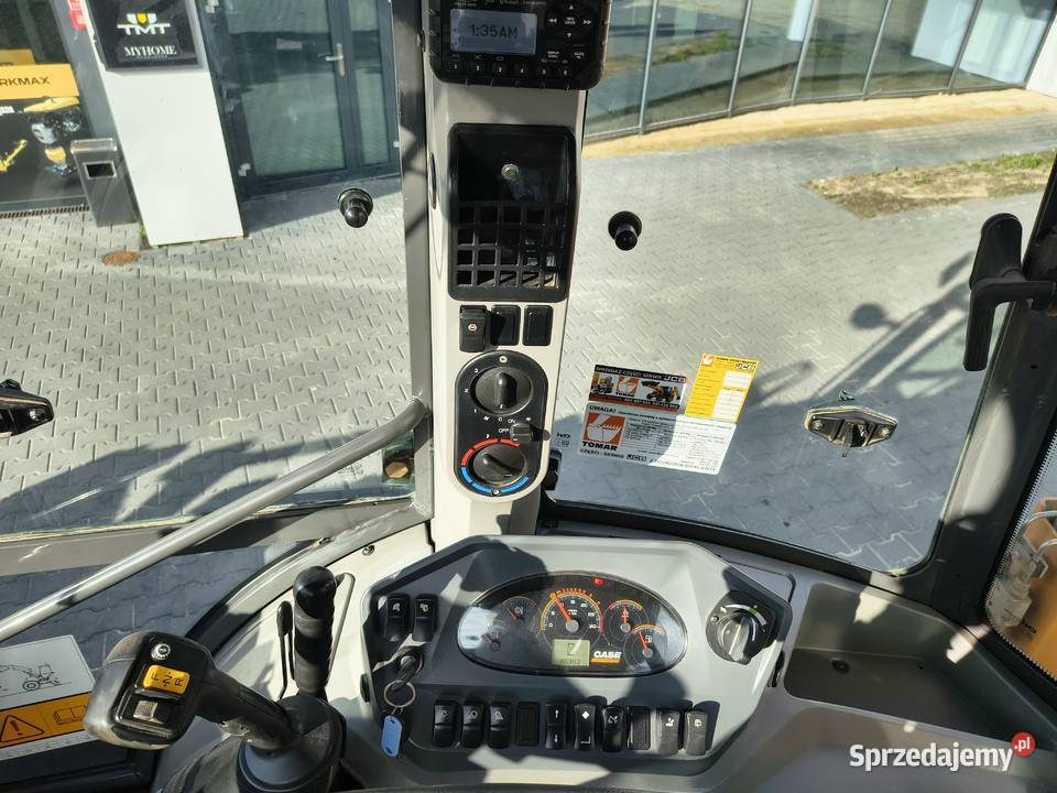 KOPARKOŁADOWARKA CASE 695SV 2023R JCB 4CX Koparko ładowarki Krotoszyn