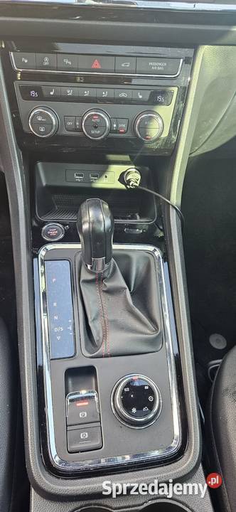 SEAT Ateca 20 TSI FR 4x4 194 2019r w kolorze Świerzno