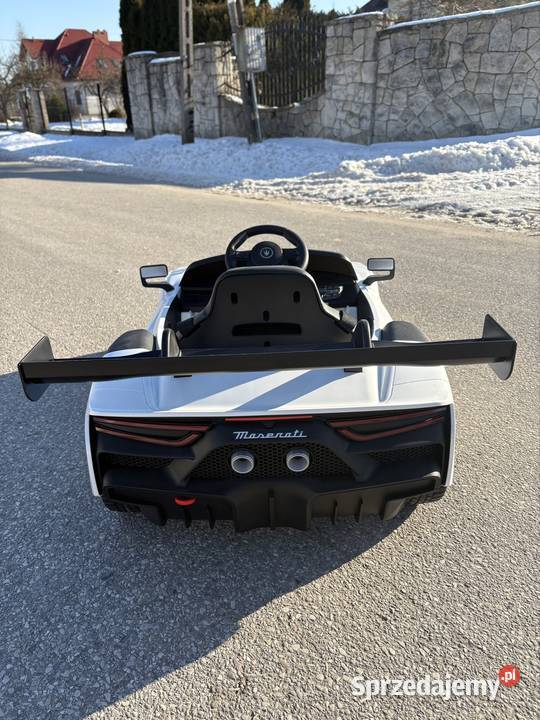 samochód na akumulator Maserati nowy zabawka