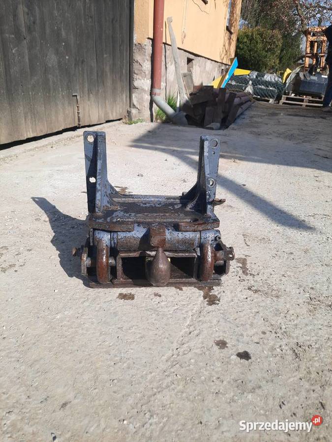 Zaczep rolniczy hitch hak dolny holland case