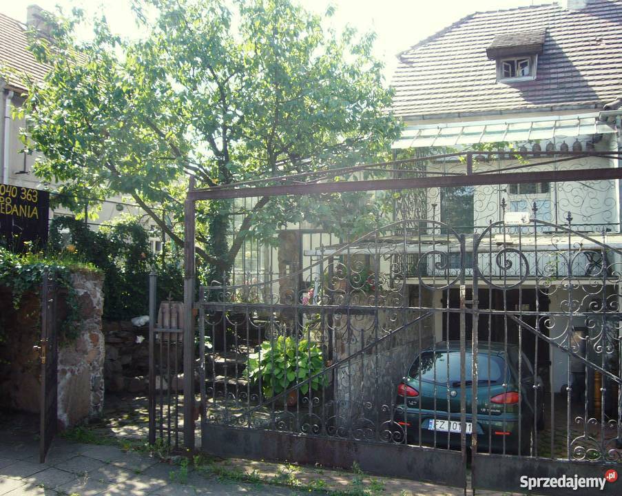 dom z ładnym ogrodem Kożuchów