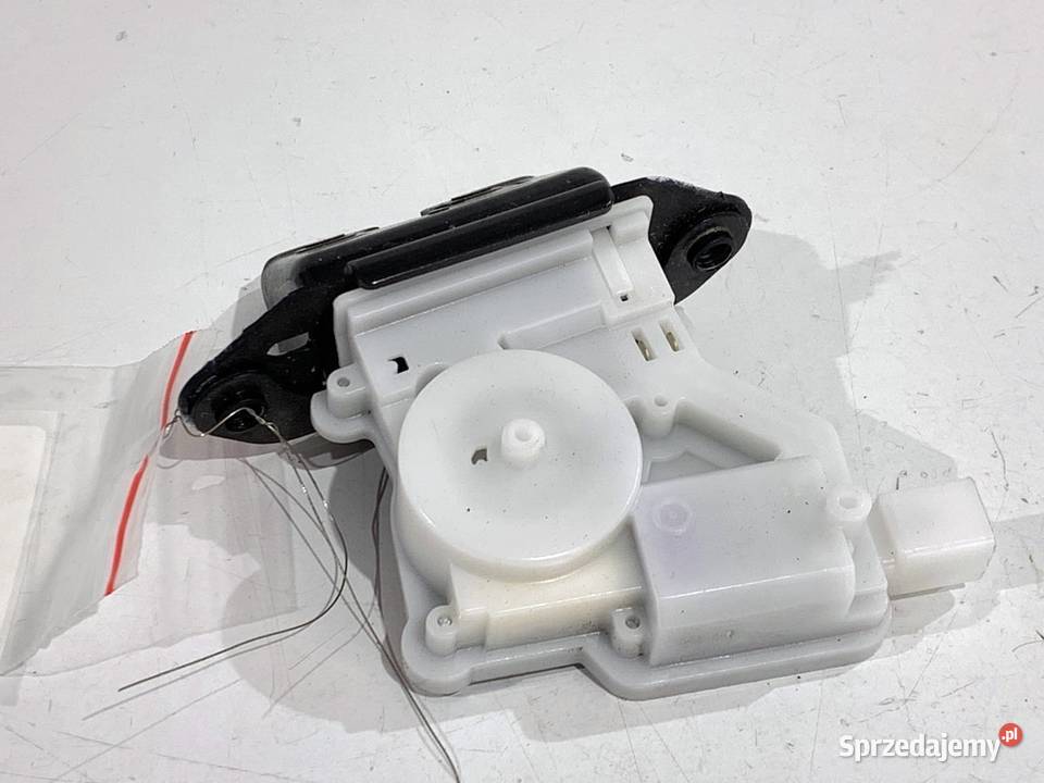 ZAMEK KLAPY TYŁ NISSAN PULSAR Hatchback