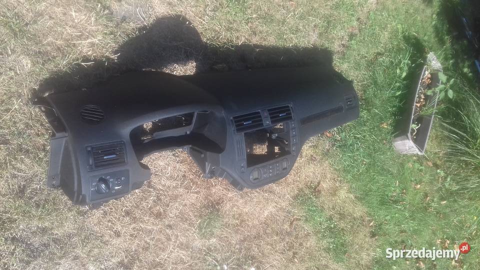 Deska rozdzielcza kokpit Ford Focus c poduszka