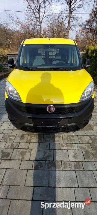 Fiat Doblo Cargo maxi gniazdo USB Trzciana