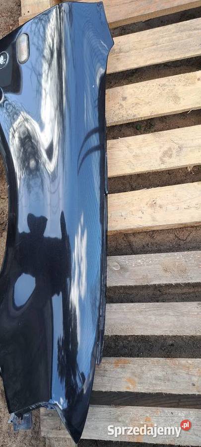 Błotnik prawy przedni VW Passat B5 1998r