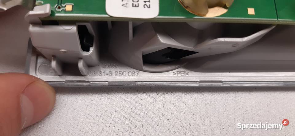 LAMPKA PODSUFITKI KABINY TYŁ BMW E90 E91 6950087 Mielęcin sprzedam