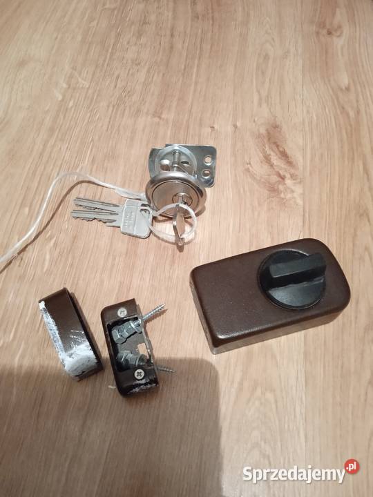 trzy zamki nawierzchniowe 5060 biały i szary Poznań