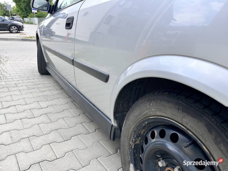Opel Astra G 2001 świeży przegląd Rok produkcji 2001