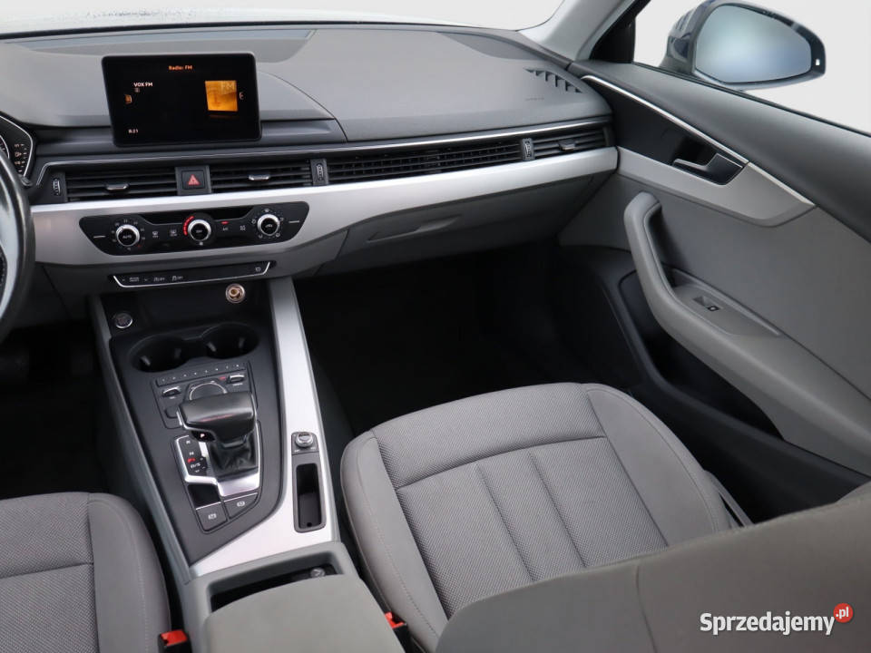Audi A4 20 TDI wielofunkcyjna kierownica A4