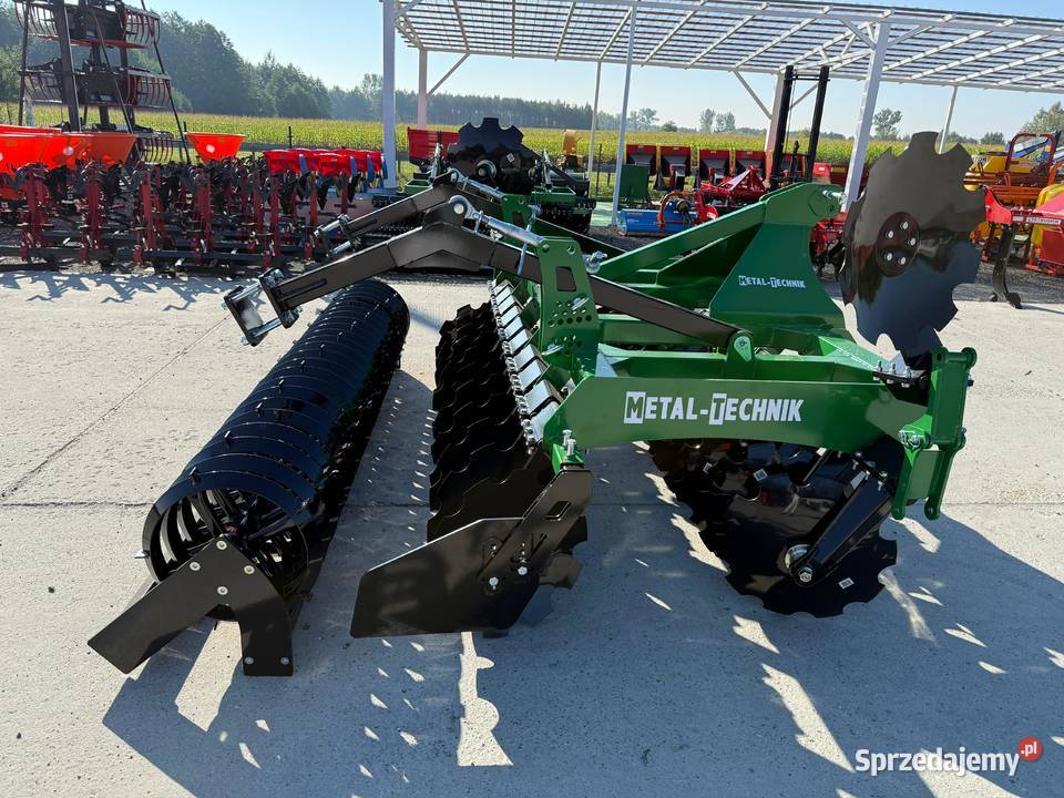 02 Brona talerzowa MetalTechnik 30m wał daszkowy Strzelin