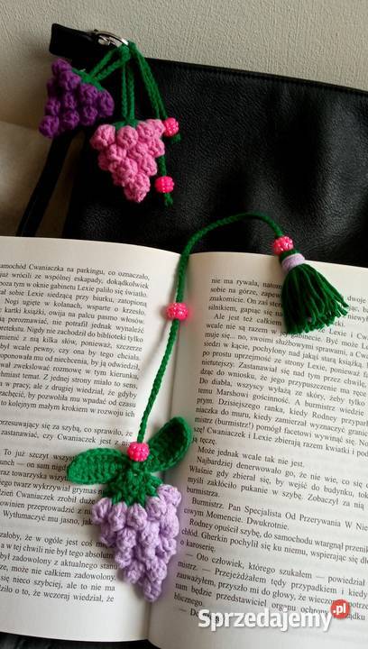 Winogrona wykonane na szydełku brelok zakładka Łask