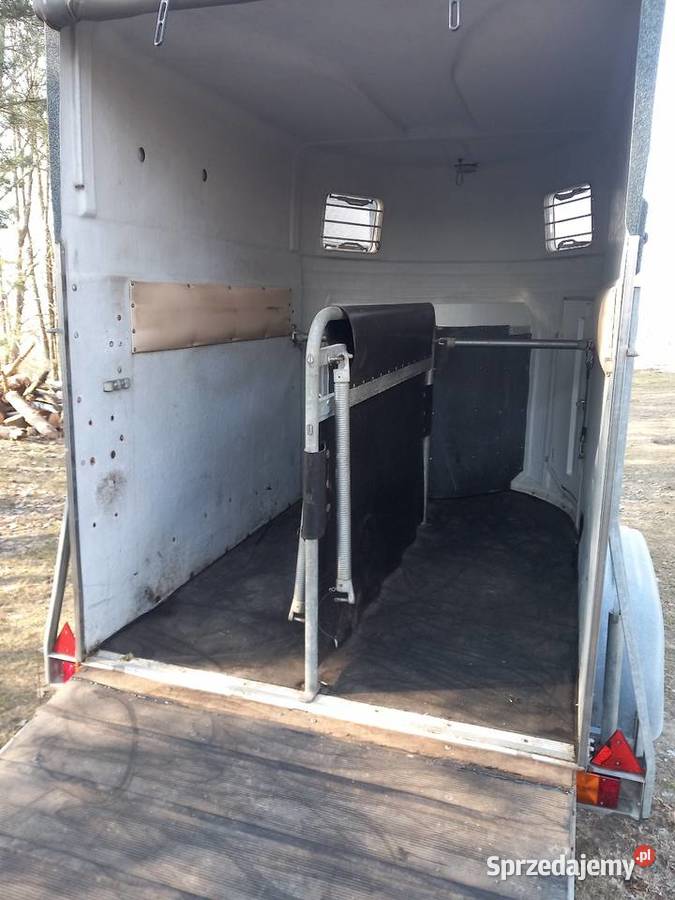 Przyczepa do przewozu zwierząt Rok produkcji 1992 Ostrołęka