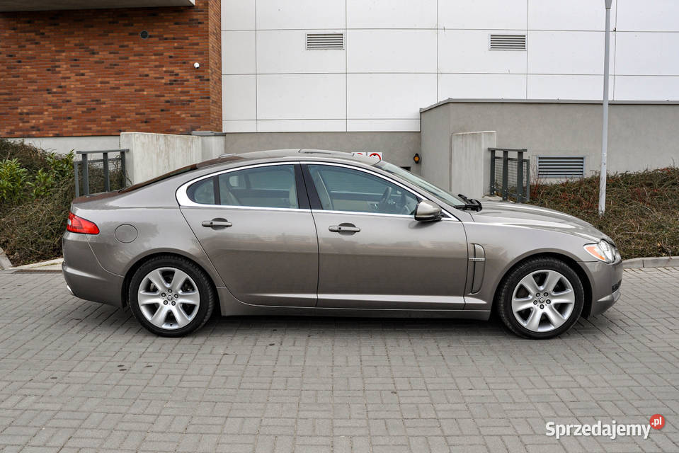 Jaguar XF 30d 275 2010 r Automat Skóry XF Wrocław