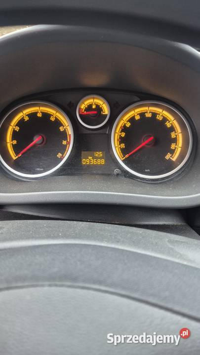 OPEL CORSA 14 benzyna niski przebieg zachodniopomorskie Kurów