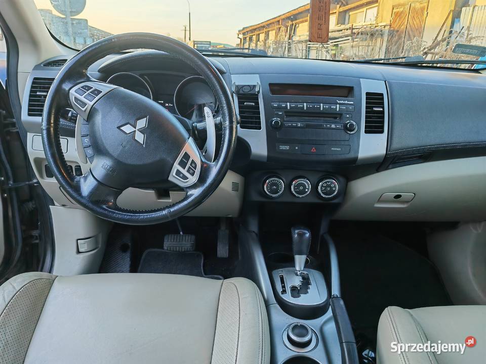 Mitsubishi Outlander II 24 LPG 4x4 polski salon 170KM Samochody osobowe opolskie Głubczyce
