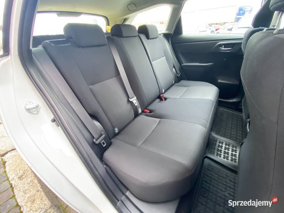 Toyota Auris 16 132 benzyna gaz stan 2 x kpl Auris dolnośląskie Wrocław